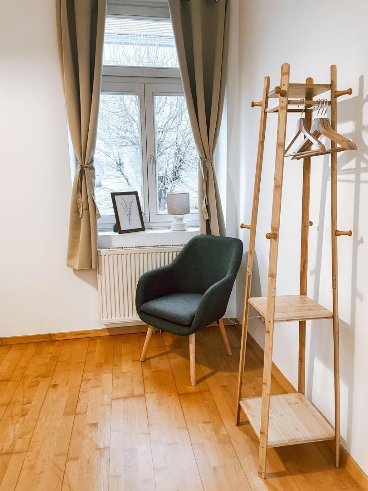 Zentrales Apartment Naehe Schoenbrunn - 5 Pers Vienna Esterno foto